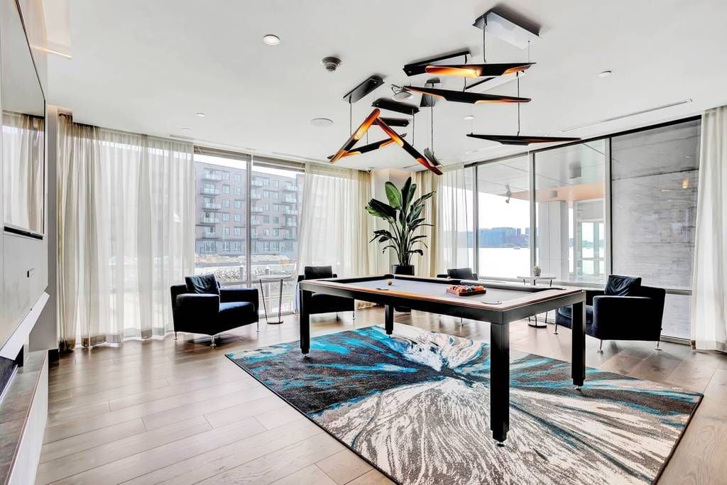 Slip65 Residence 209