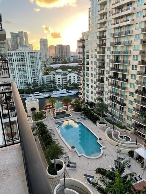 The Symphony Unit 1621N