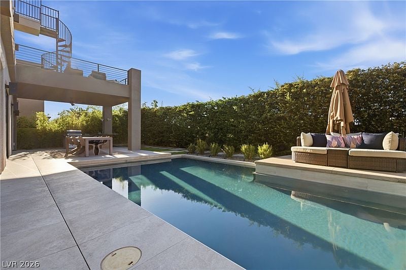 2790 La Bella Ct