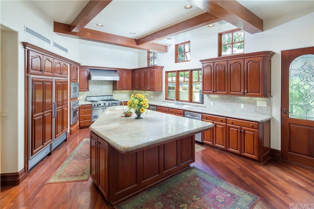 41 Marguerite Dr