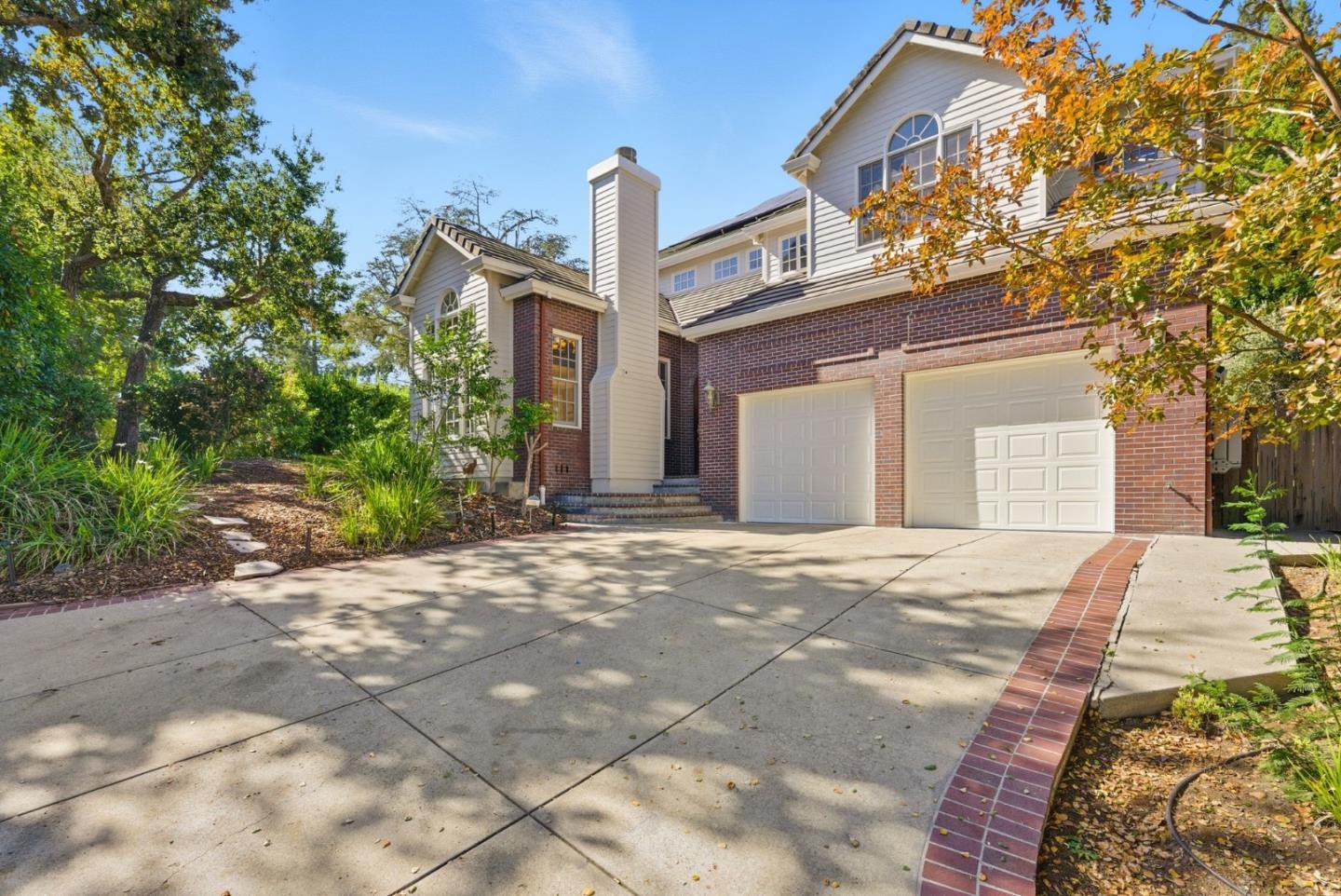 11701 Winding Way