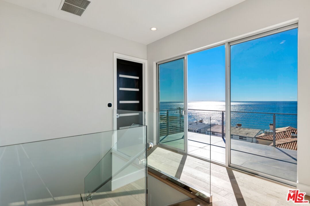 Atlas Heights, Malibu Rd, 90265