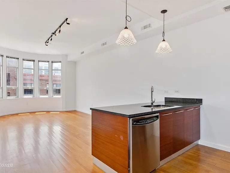 78 Roebling Street, Unit 3A