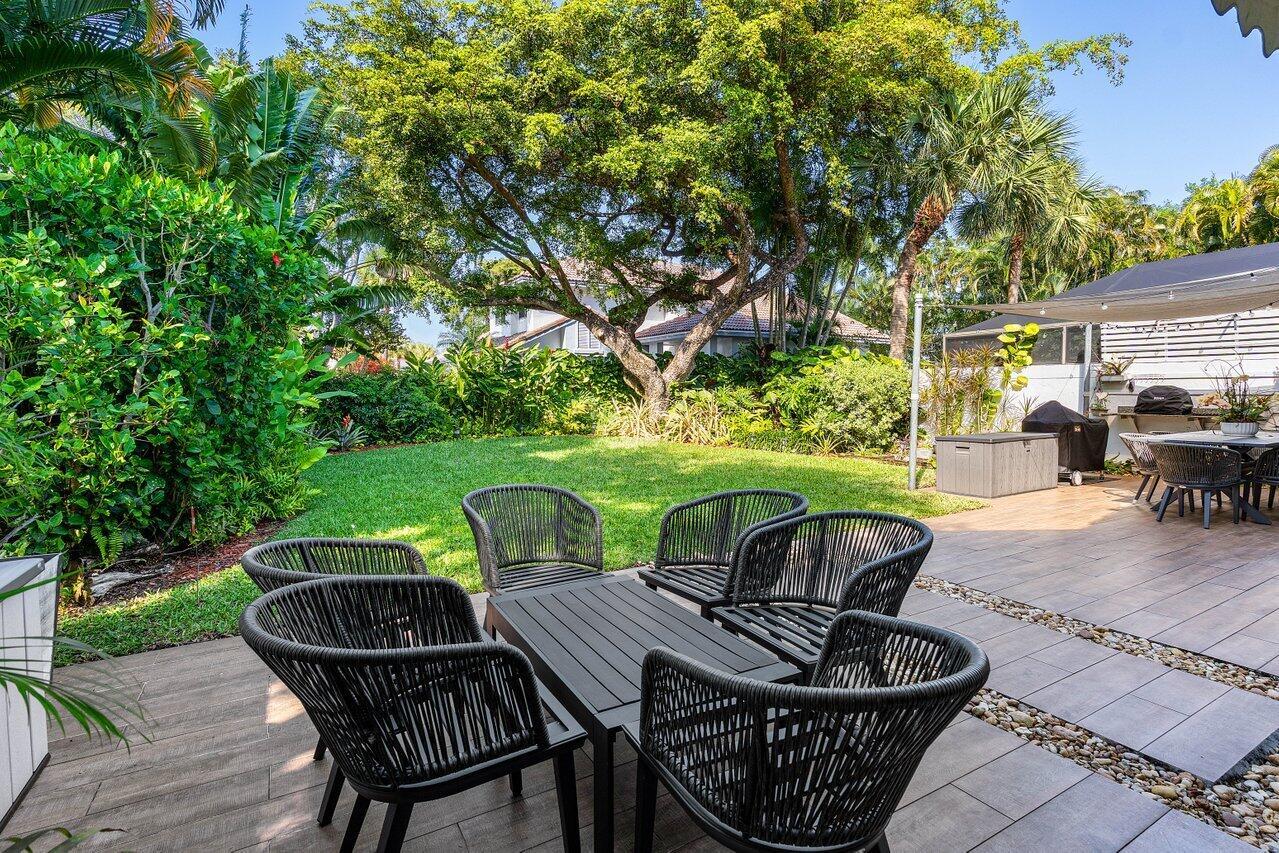2093 NW 52nd St 2093