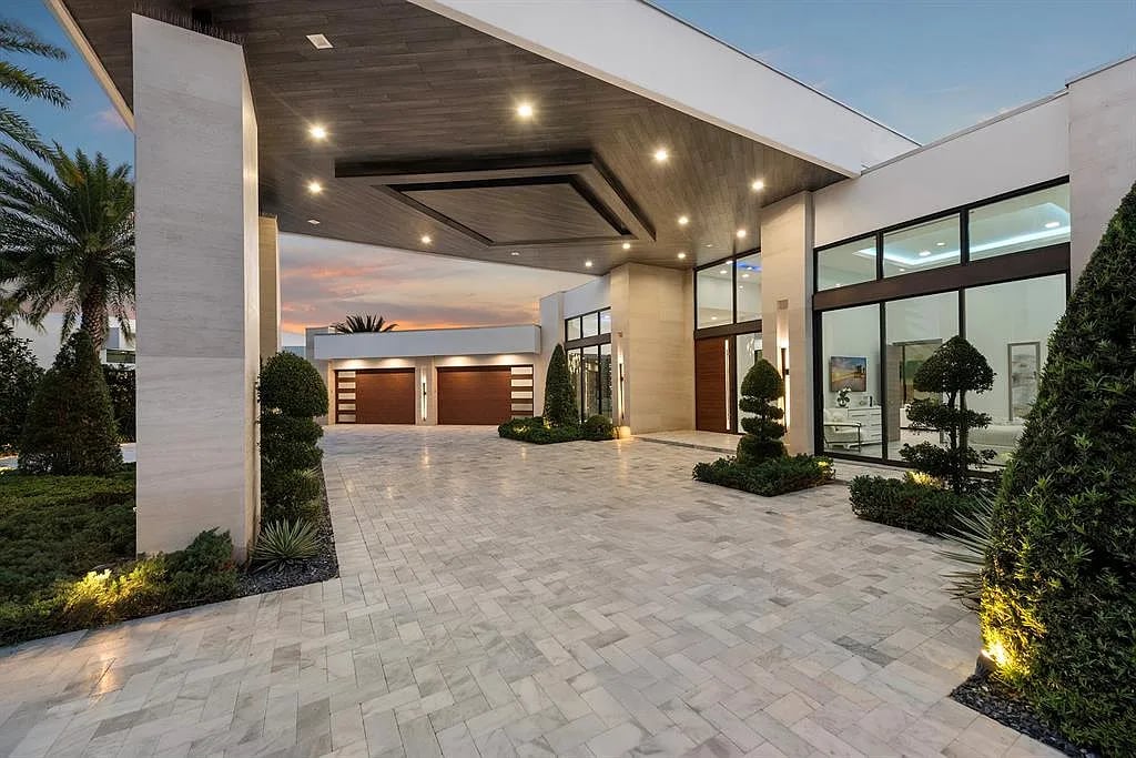 4041 Country Club Ln