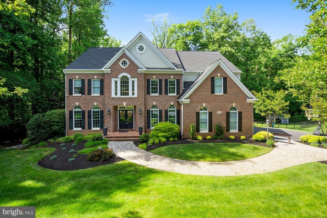 3572 Ashland Dr