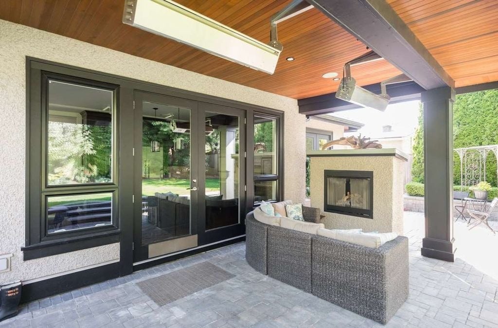 944 Beaumont Dr