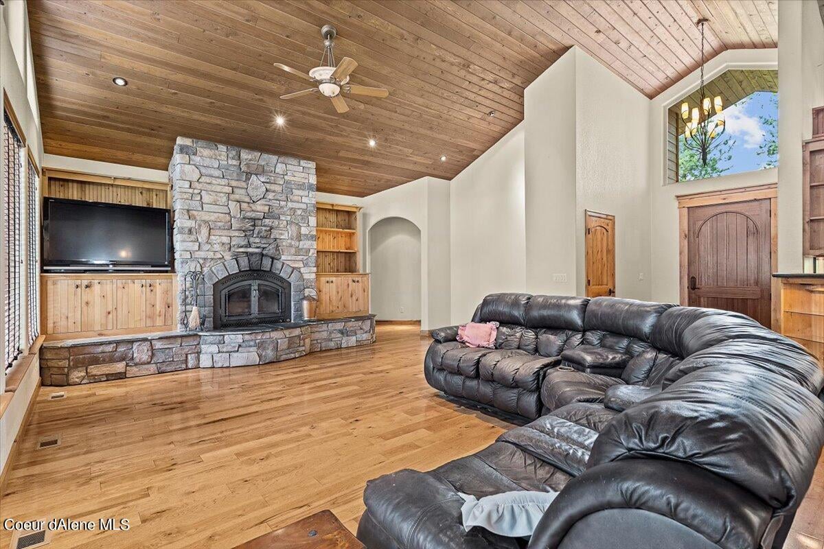 22956 N El Dorado Dr