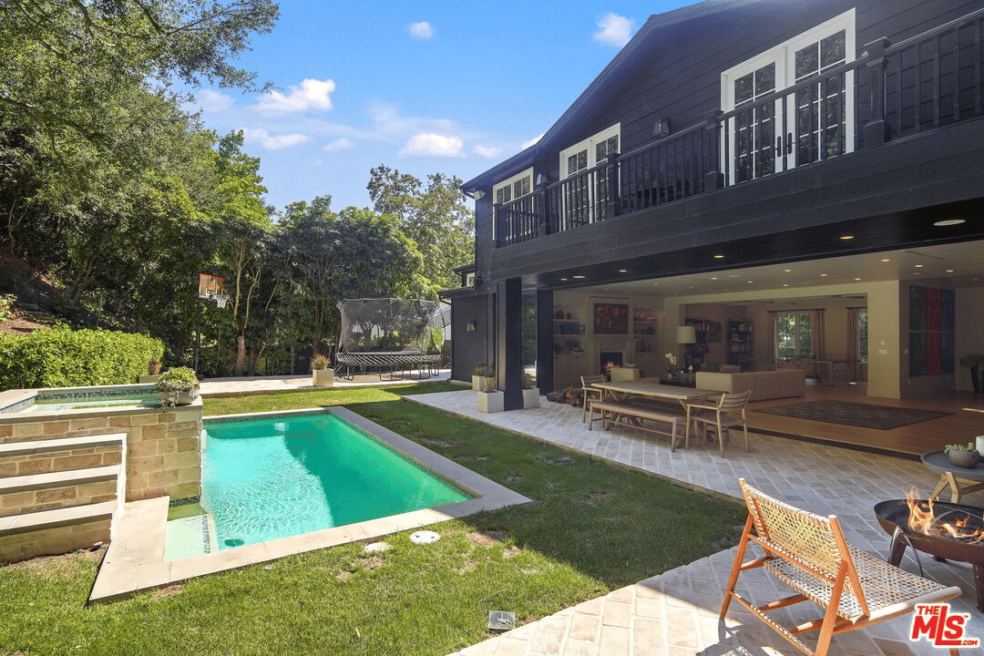 2794 Mandeville Canyon Rd