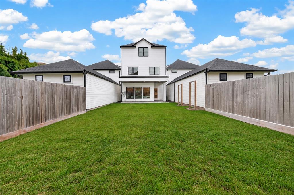 1501 Jacquelyn Drive 