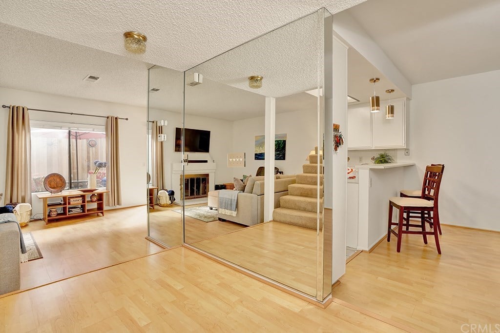 939 W 19th St, Unit C7