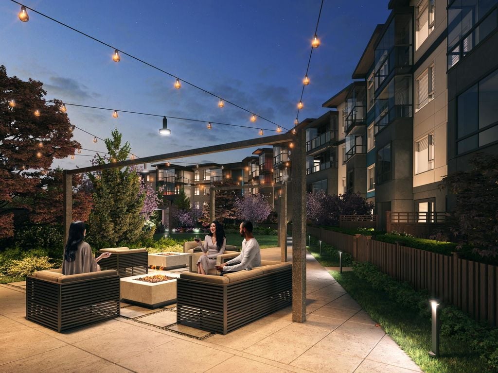 13777 75a Ave, #209