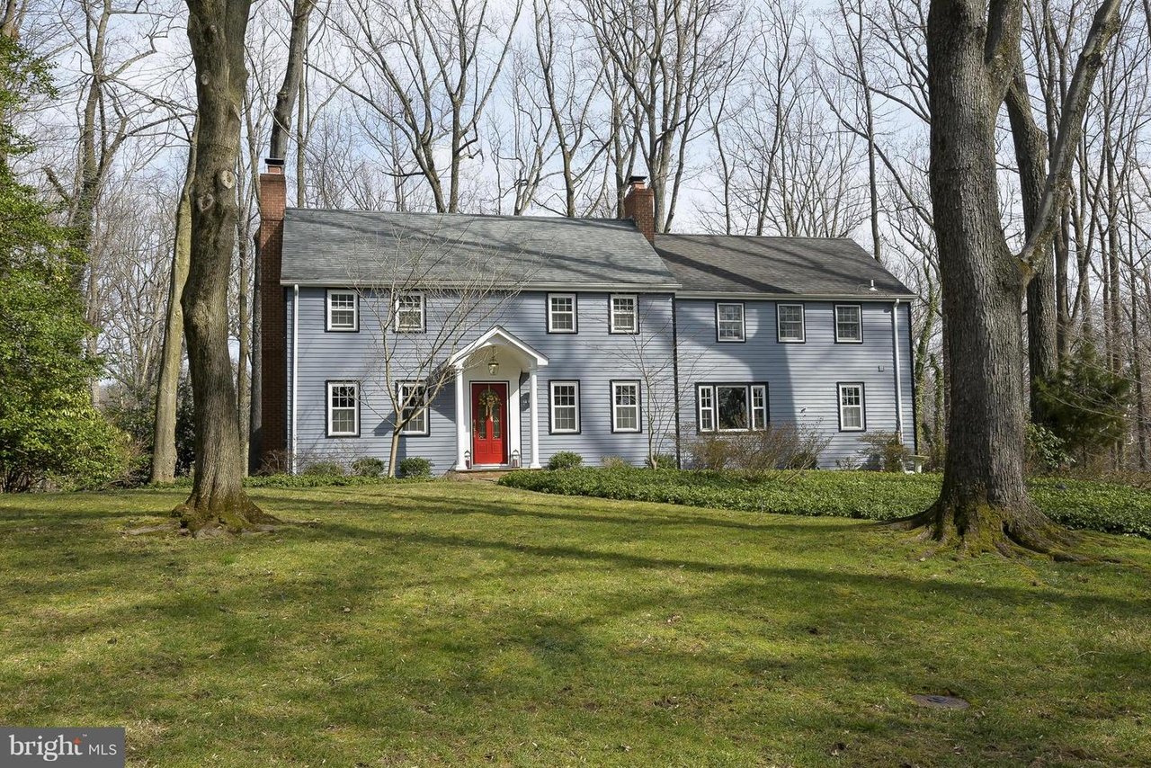 1225 Balfour Dr