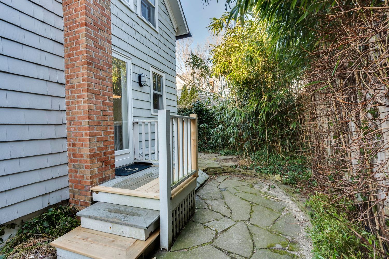 Adorable Sag Harbor Village Cottage