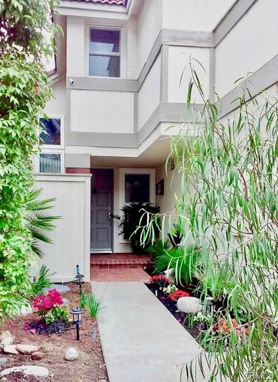 55 La Costa Ct