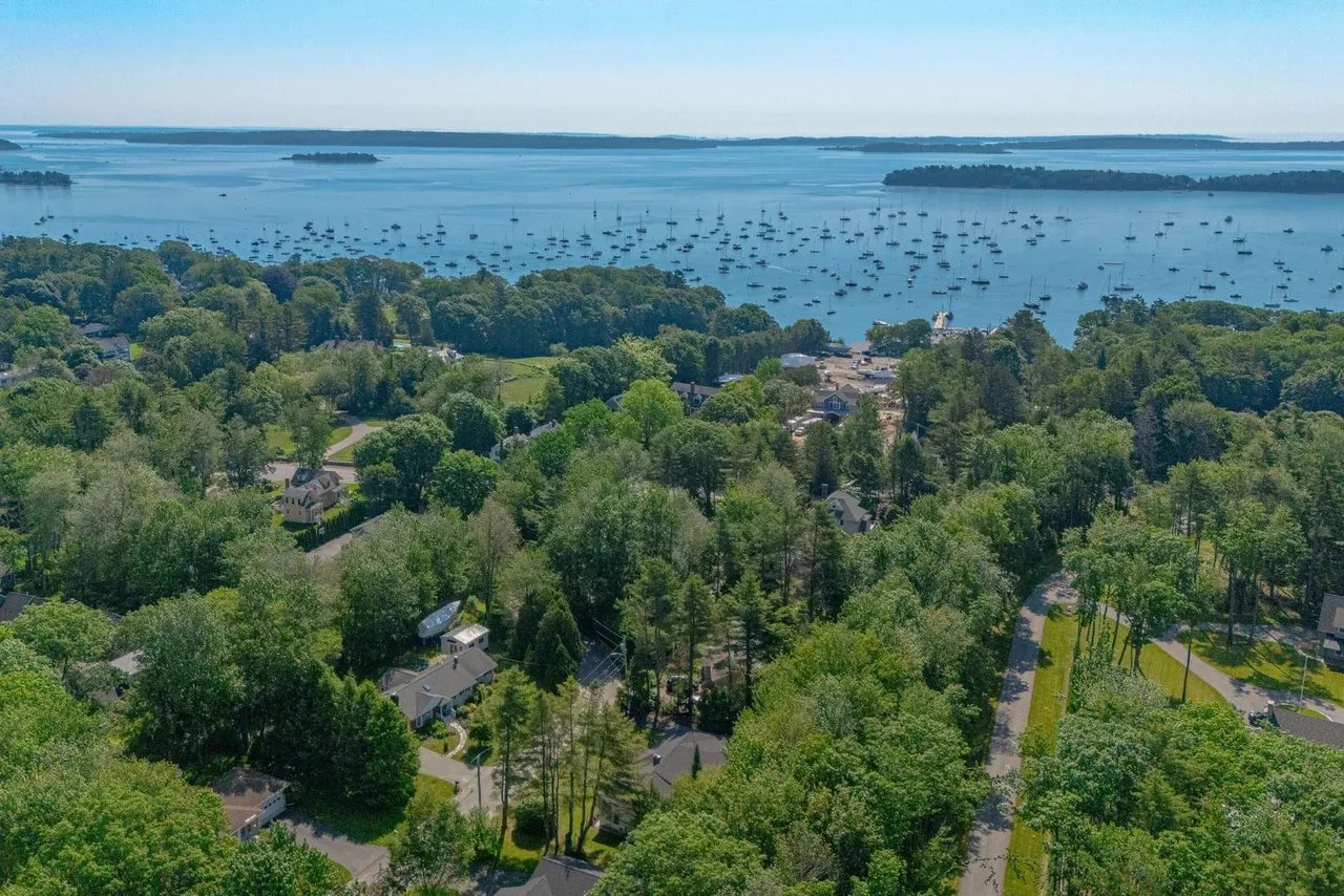New Listing: 8 Knight Street, Falmouth, ME 04105 – $1,395,000