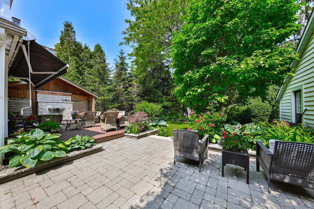 499 Lakeshore Road E, Oakville