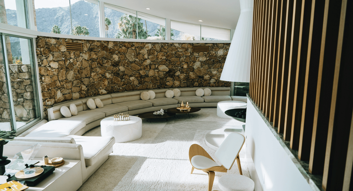 The Weekend House Effect: Vacation at Home