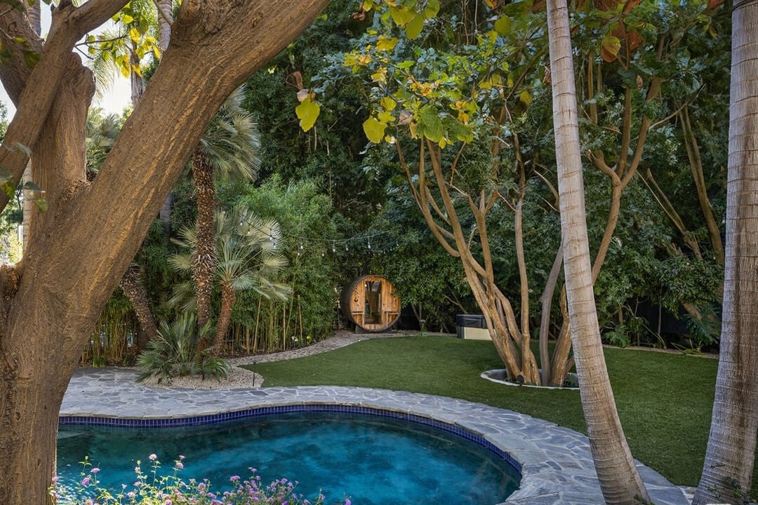 Velaris Estate, Laurel Canyon Blvd, 90046