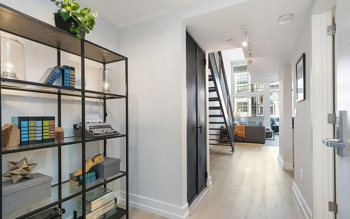 2407 Harrison Street Lofts