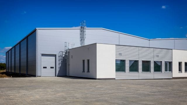 How Do I Find Commercial Properties for Sale in Toronto?