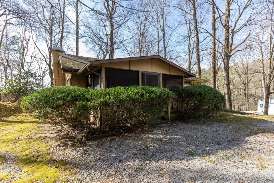 1696 Clear Creek Rd , Highlands, NC 28741