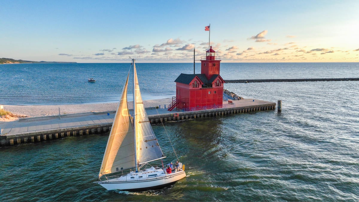 Why Holland is One of the Best Places to Live and Vacation