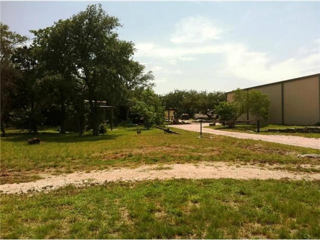 7748 E Us Highway 290 #B