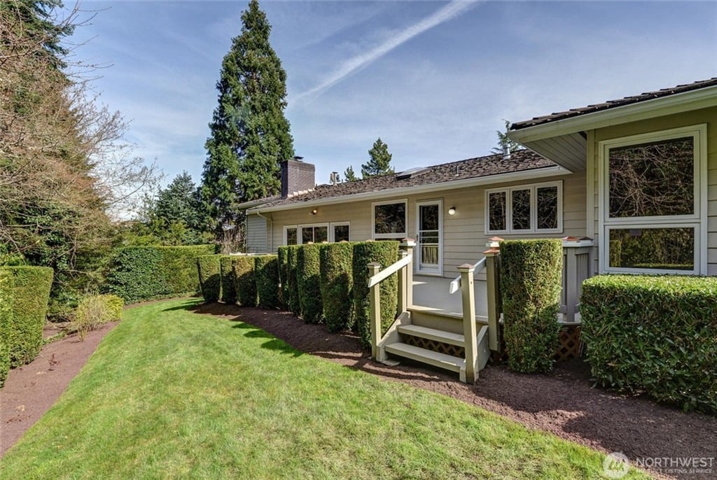 9908 SE 5th Place