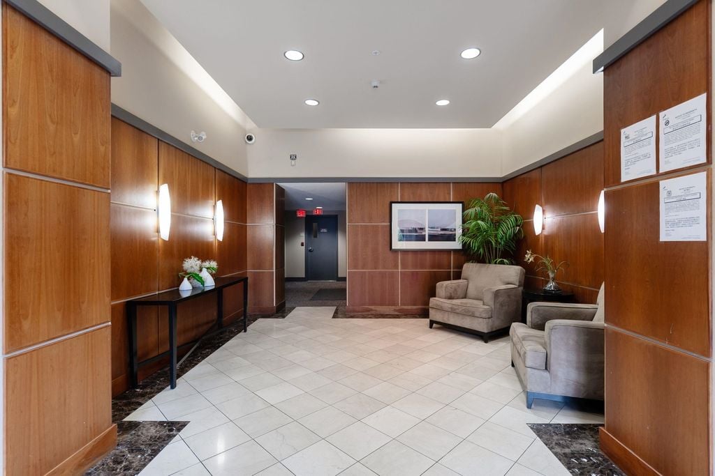 5133 Garden City Rd, #1307