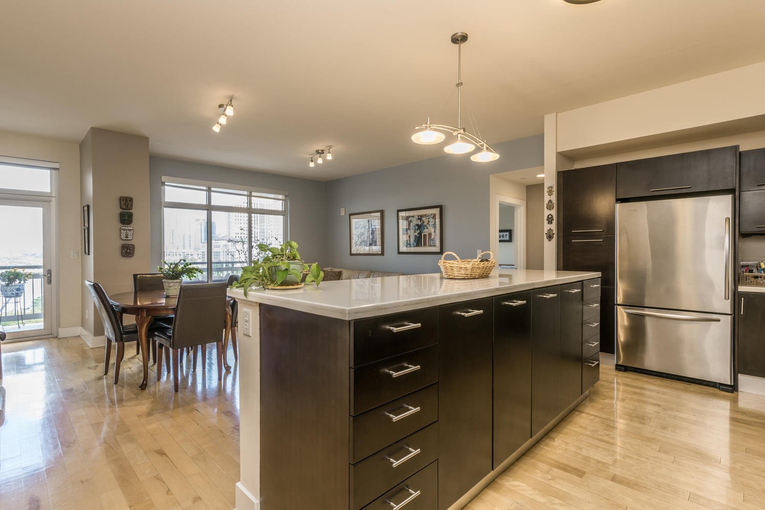 603 Davis Street #902