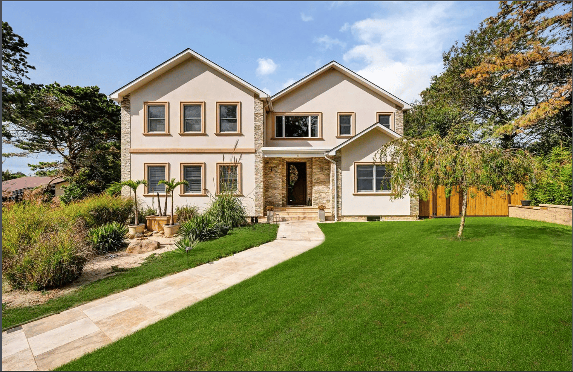 38 Cheviot Rd, Southampton, NY 11968