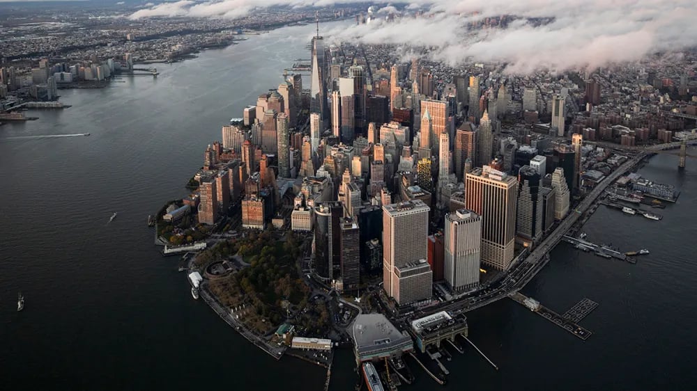Manhattan Luxury Real Estate: Record Sales and Optimistic Trends for 2025