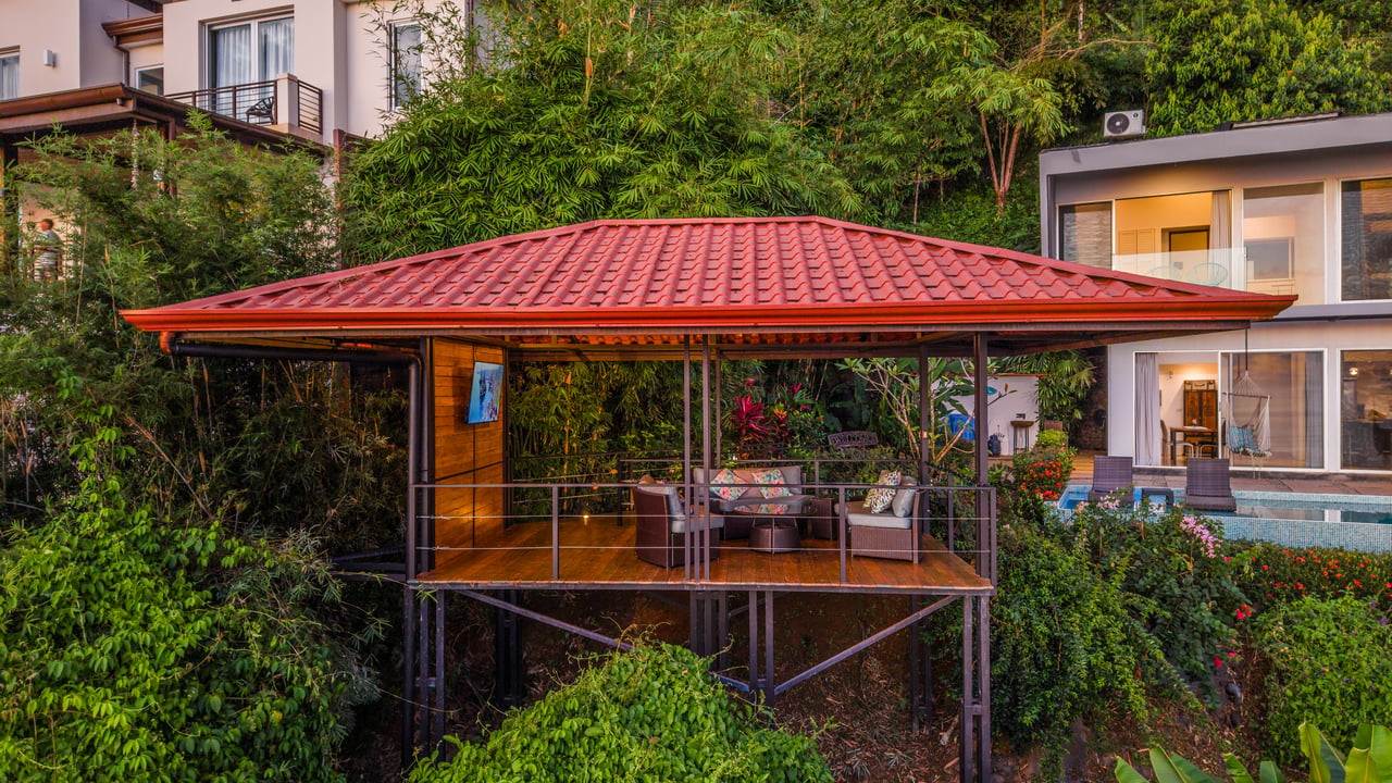 Luxury Whitewater Ocean View Home in Ayacucho Dominical