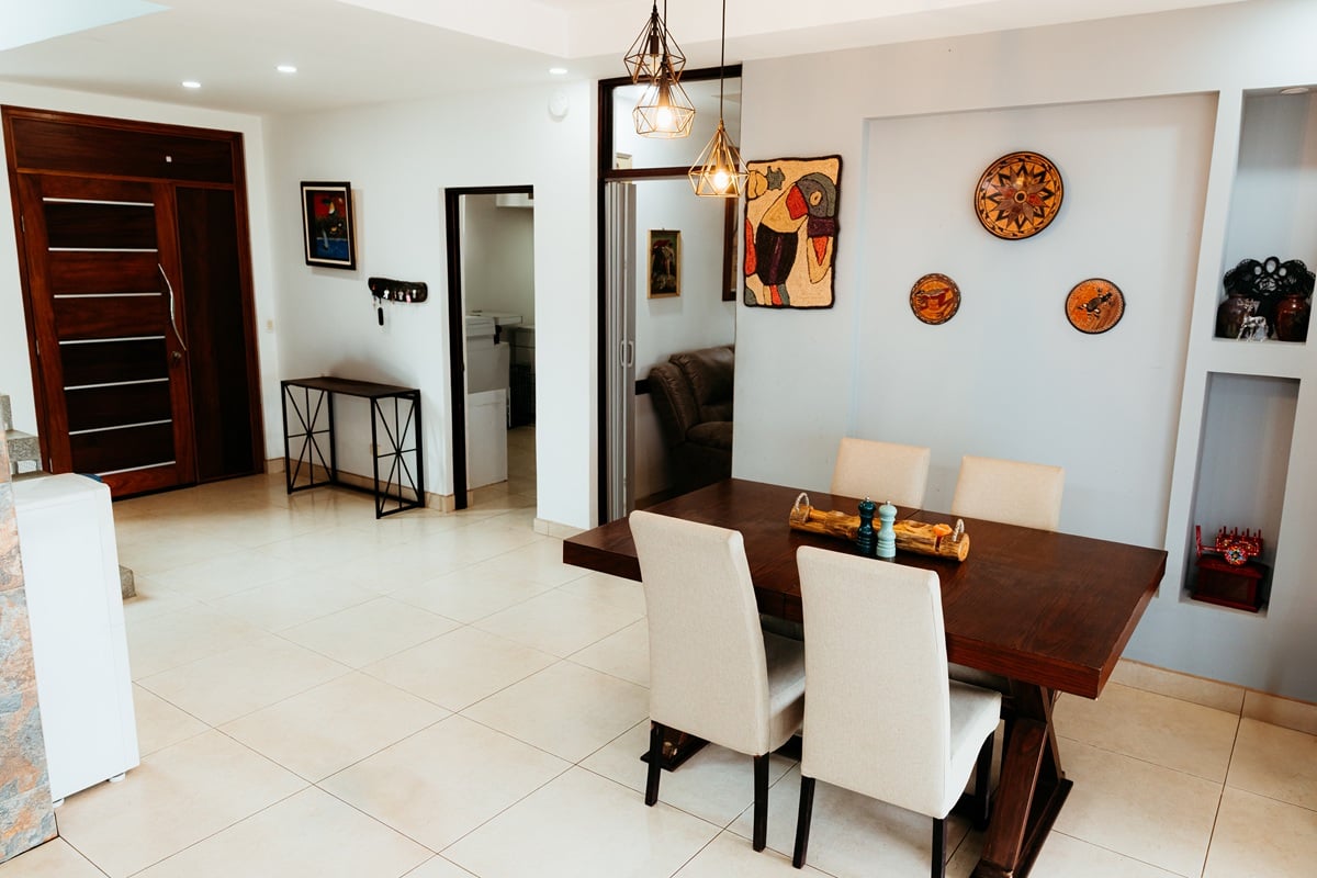 Casa Loma | Modern 3-Bedroom Home in Playas del Coco, Guanacaste