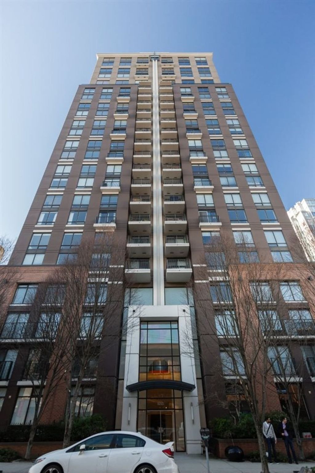 1055 Homer St, #902