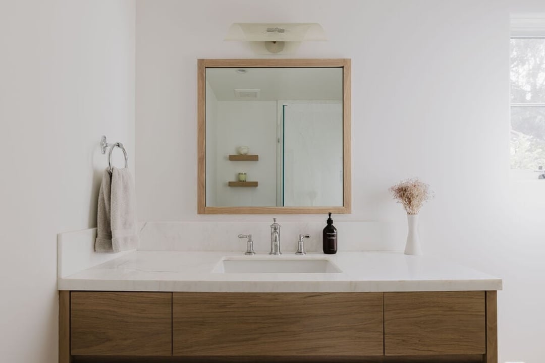 Solaris Pavilion, Westbourne Dr, 90048