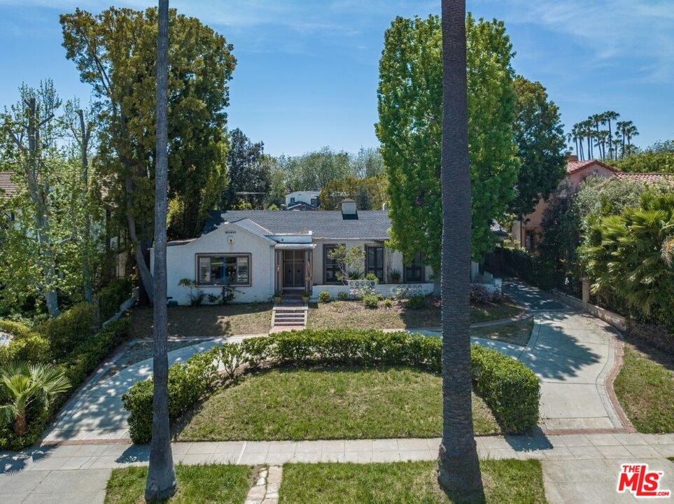 723 Foothill Rd