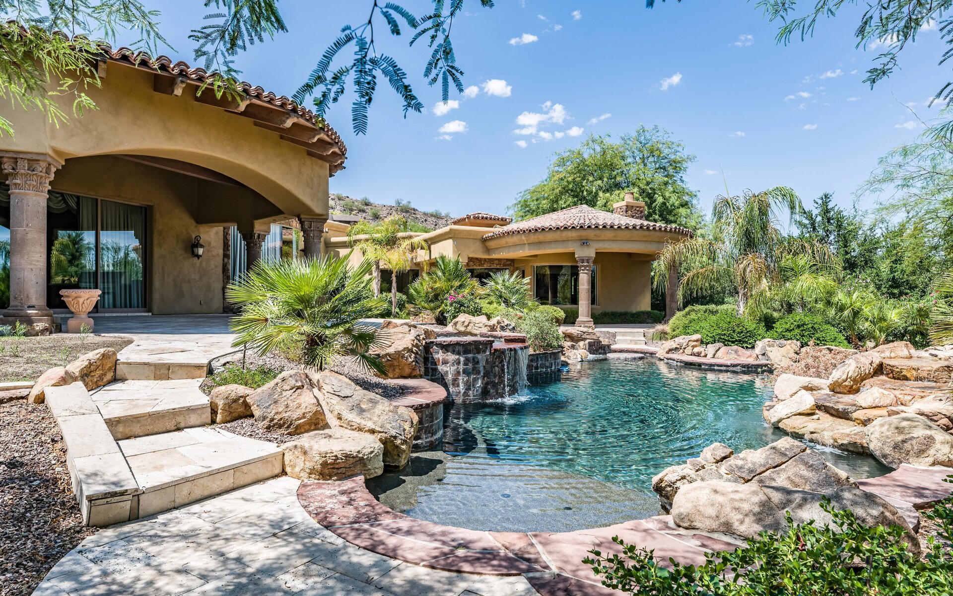 Luxury home setting in Kissing Camels, Colorado Springs, Colorado