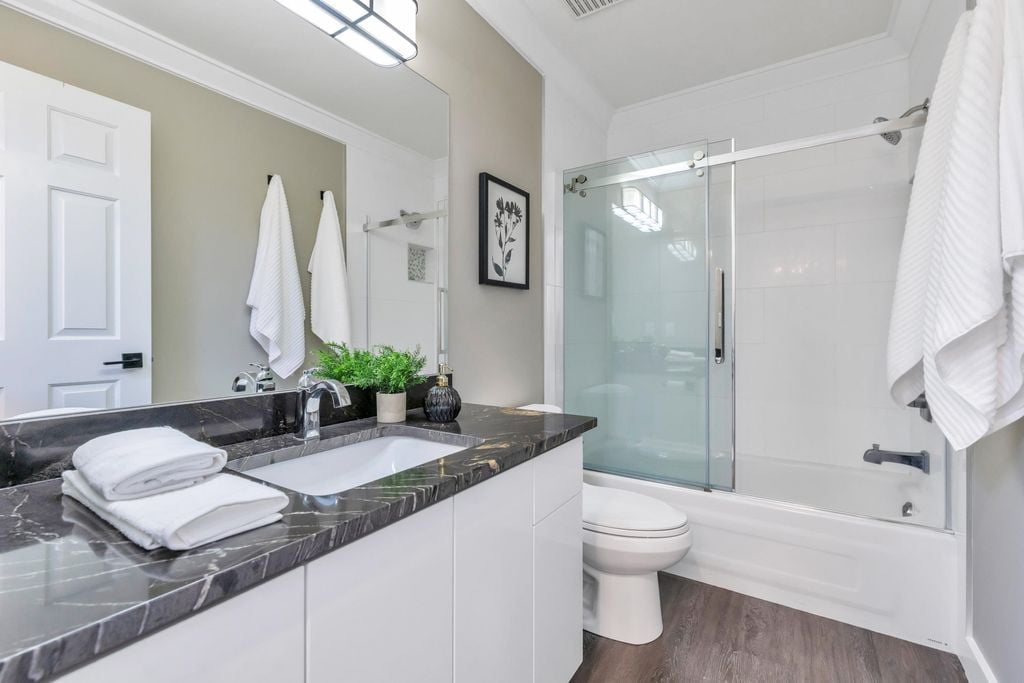 8560 162 St, #43