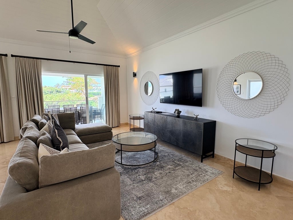 Par Three Villa