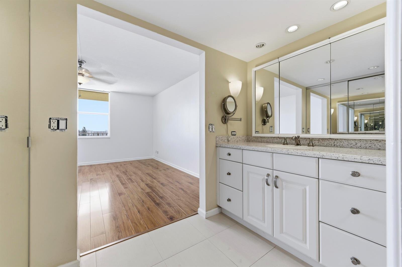 801 Lake Shore Drive #817
