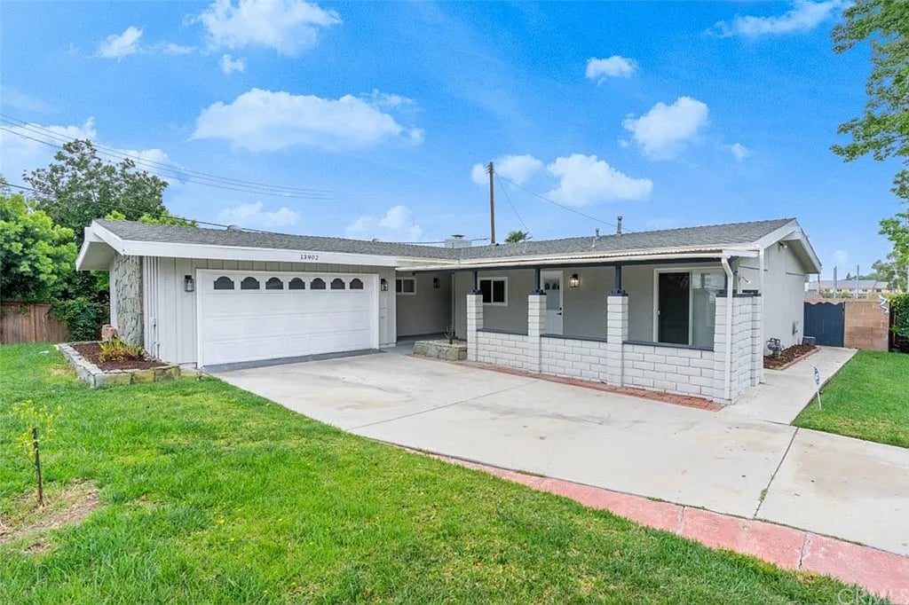 13902 Whiterock Dr