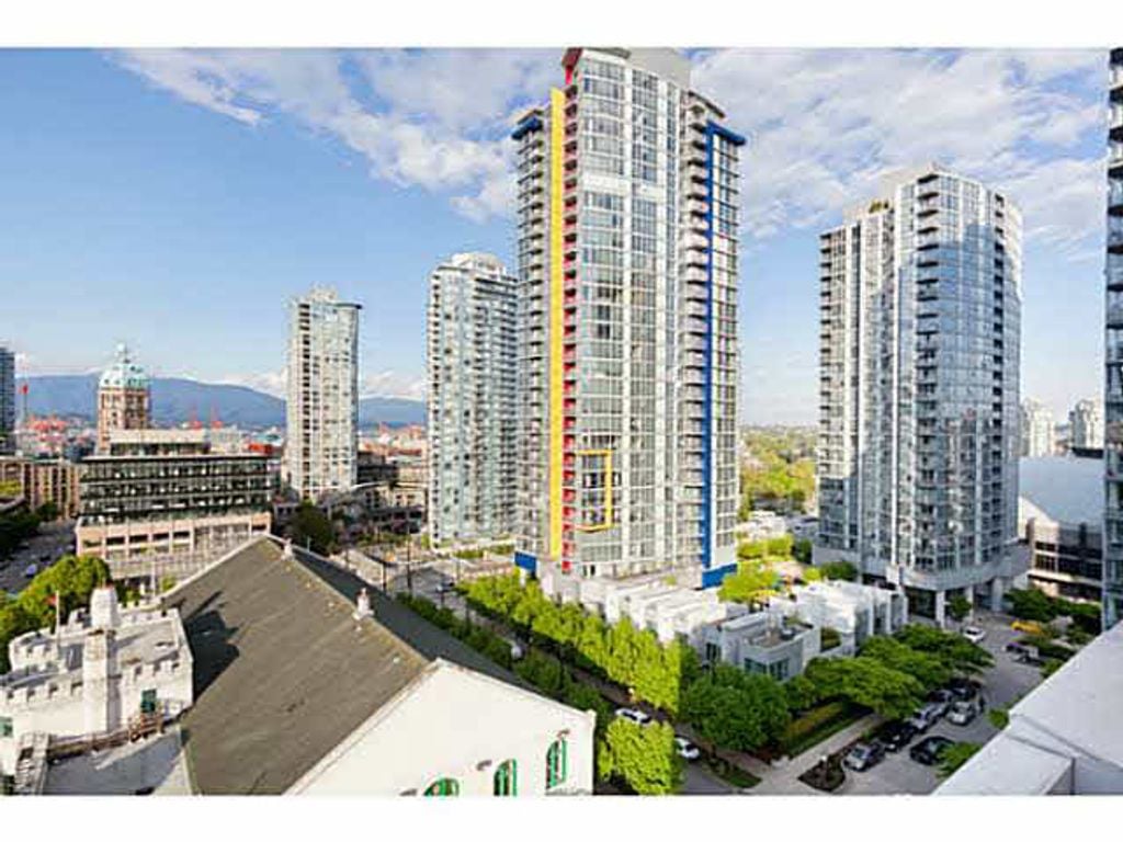 161 W Georgia St #1008