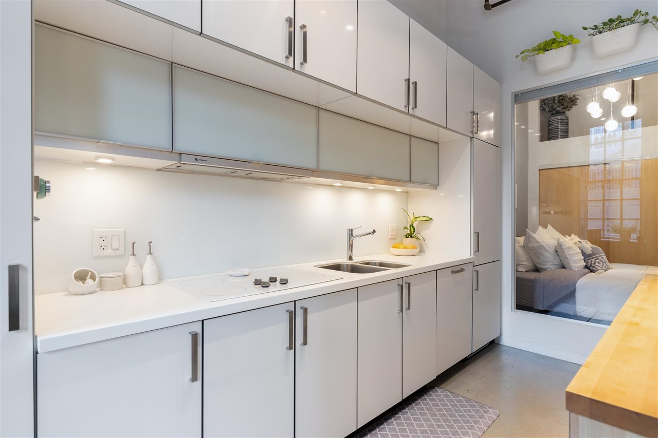 106-546 Beatty St