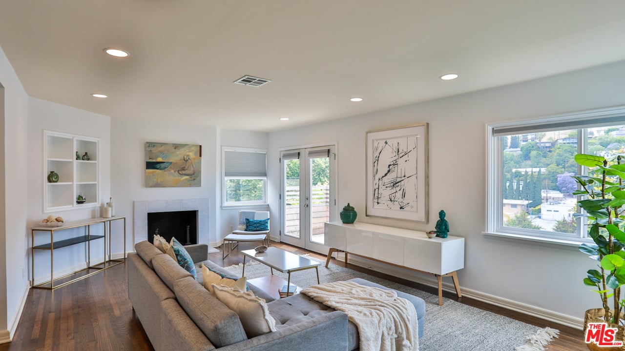 2431 Meadow Valley Ter