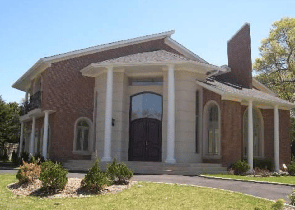 24 Dogleg Ln