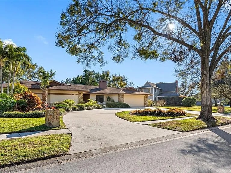 3244 Harvest Moon Dr