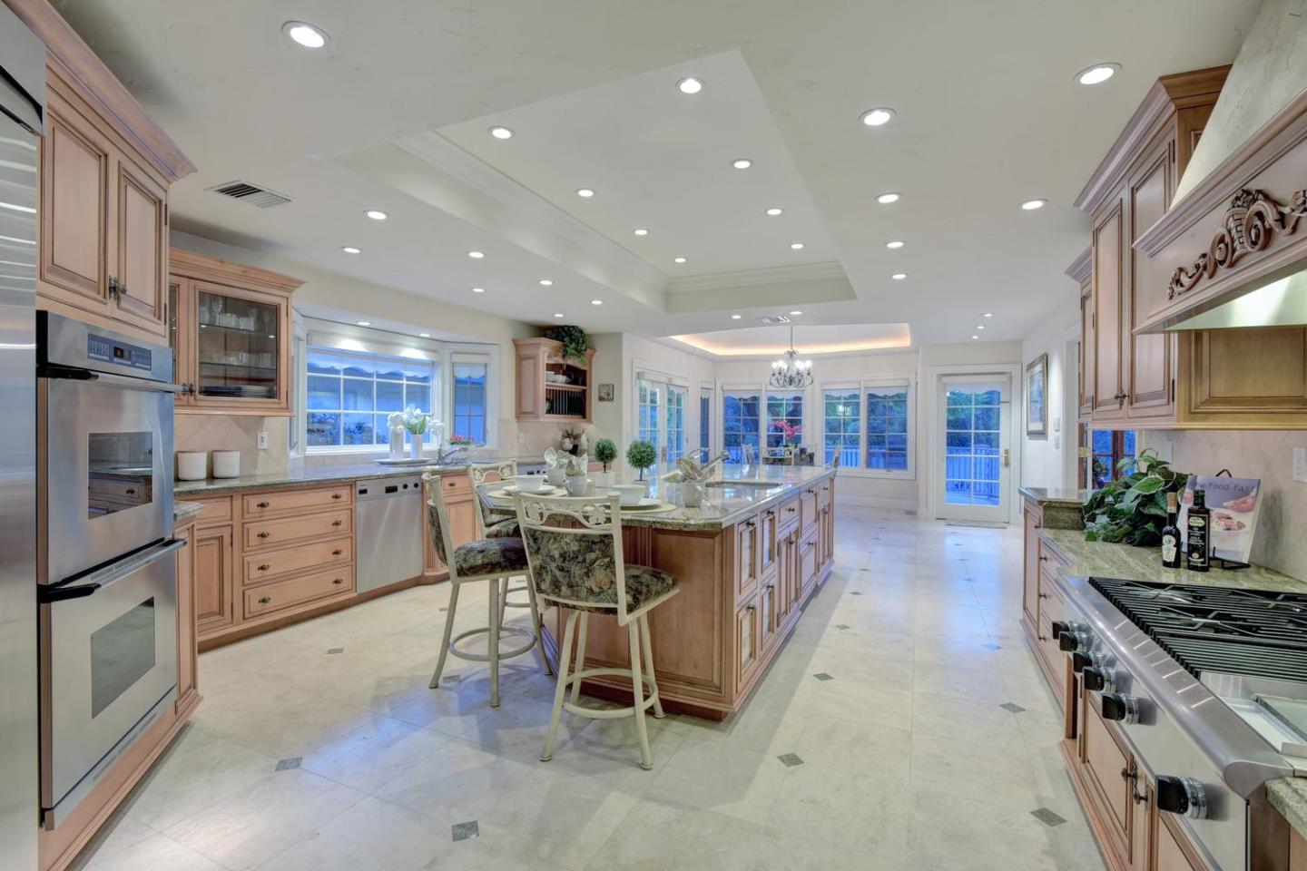 115 Harwood Ct