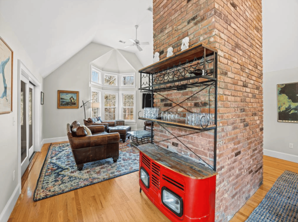 28 Martha's Road